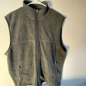 Gap fleece vest